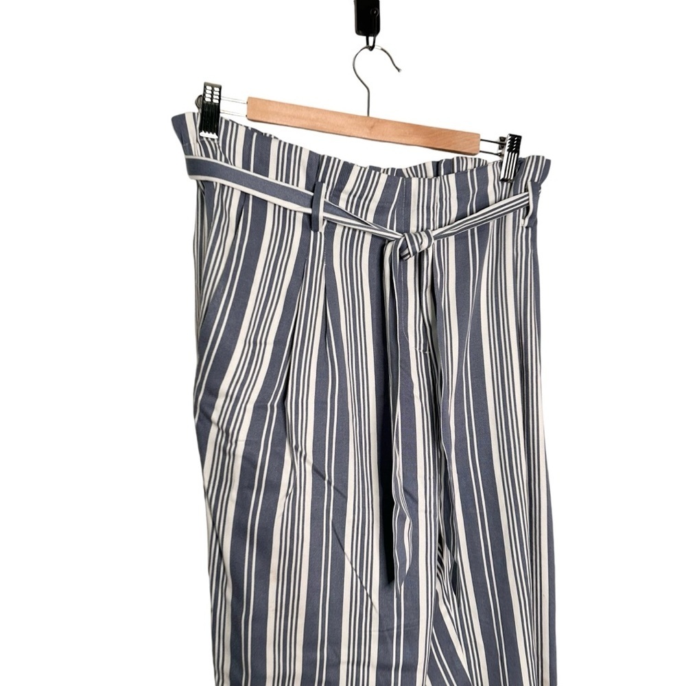 LOFT | Striped High Rise Paperbag Elastic Waist Tapered Pant Blue Size Medium - Picture 3 of 8